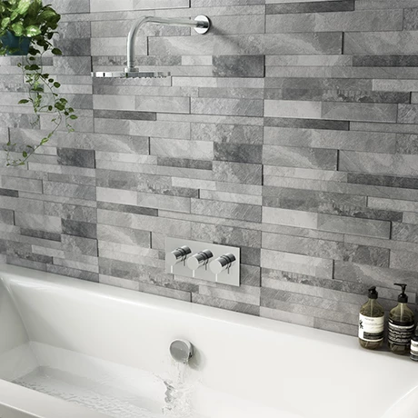 Cruze 2 Outlet Shower System (Fixed Shower Head + Overflow Bath Filler) 3 Cruze 2 Outlet Shower System (Fixed Shower Head + Overflow Bath Filler)